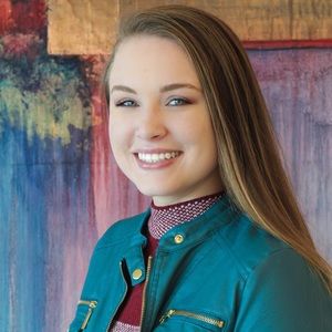 Meet your Posher, Alexis